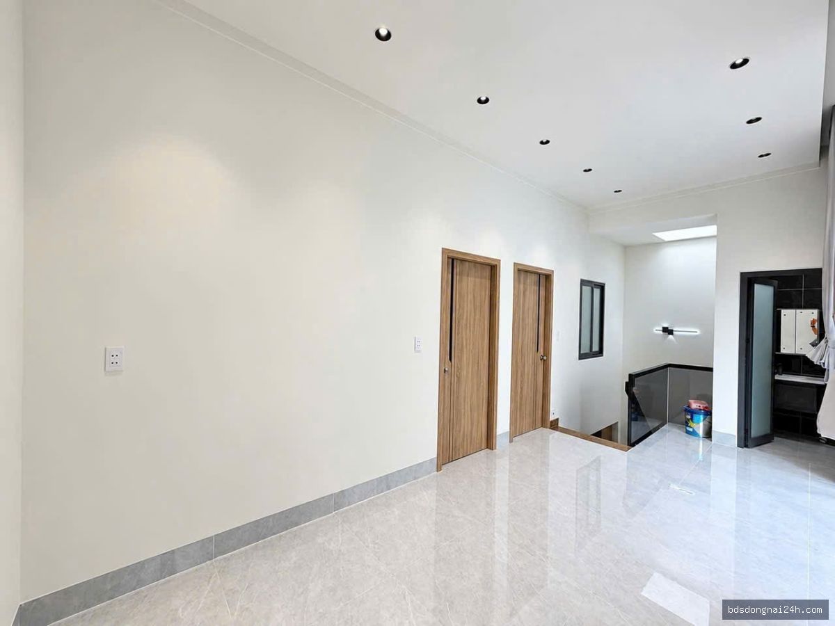 Bán nhà 1 trệt 1 lầu, sân ô tô tại Tam Hiệp, Biên Hòa - Hình ảnh 8