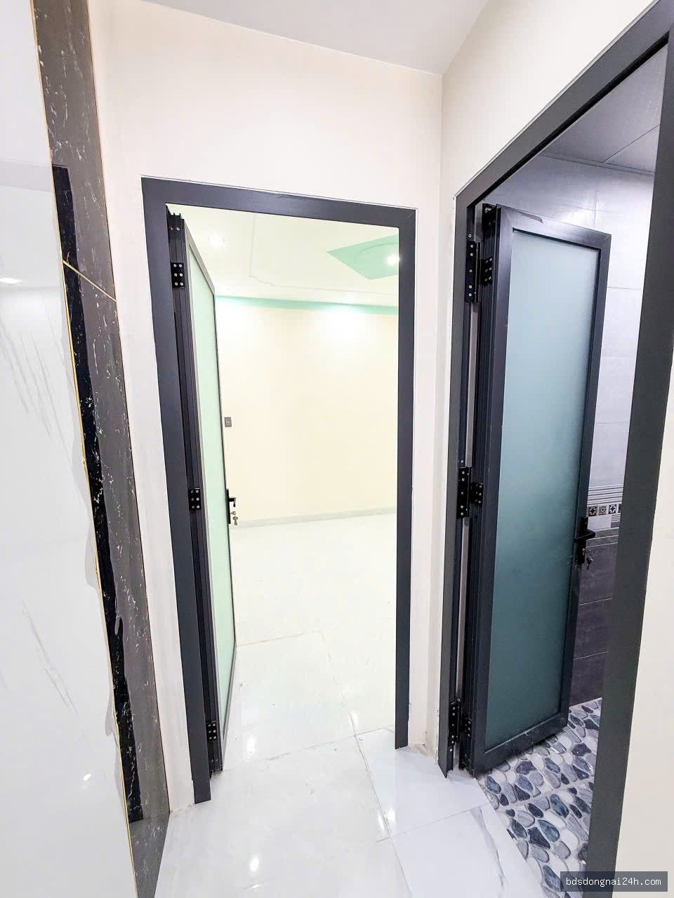 Bán nhà lầu kiên cố gần chợ tại Tân Phong, Biên Hòa (60m²) - Hình ảnh 8