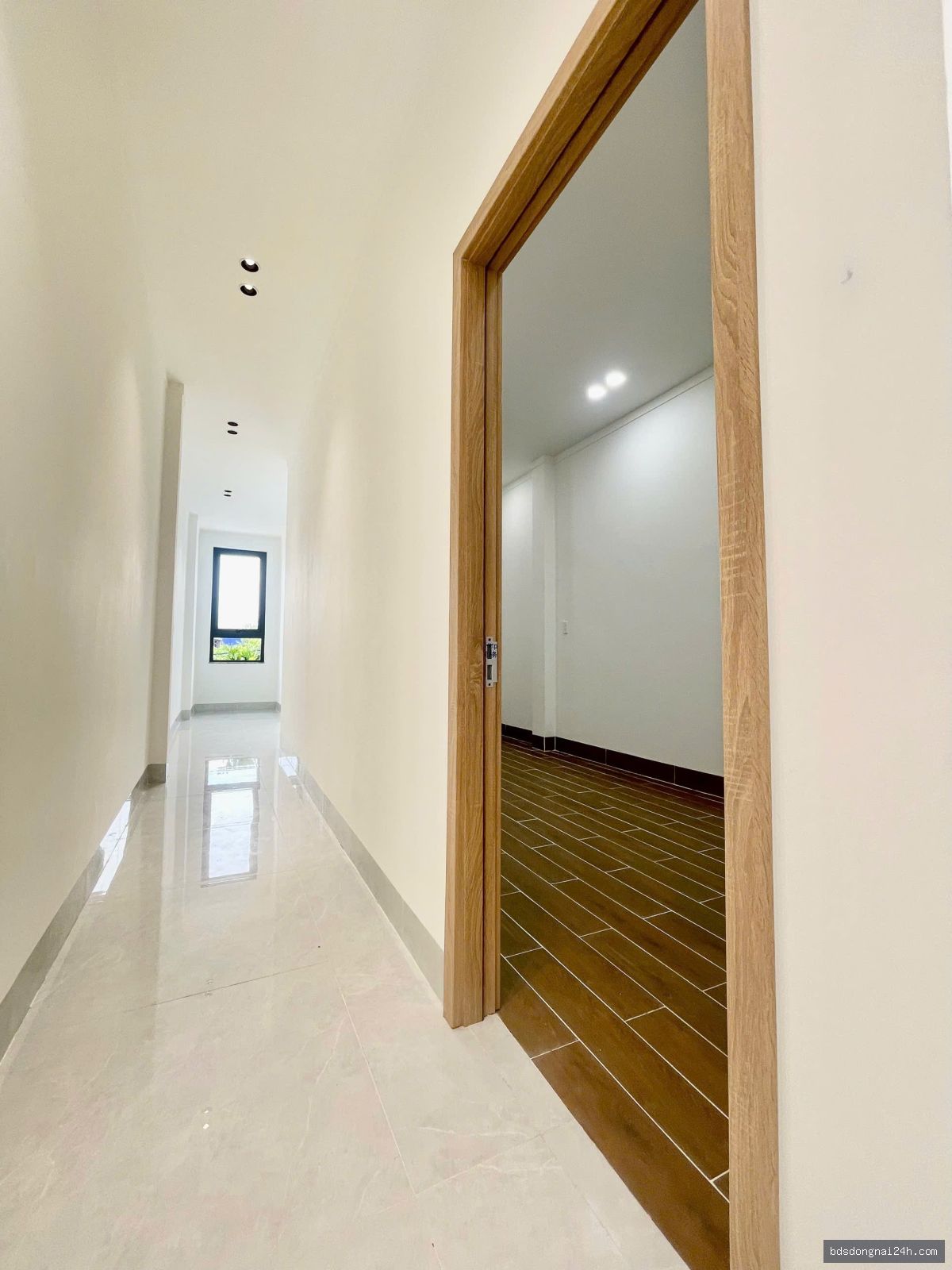 Bán nhà 1 trệt 1 lầu, sân ô tô tại Hố Nai, Biên Hòa (100m²) - Hình ảnh 12