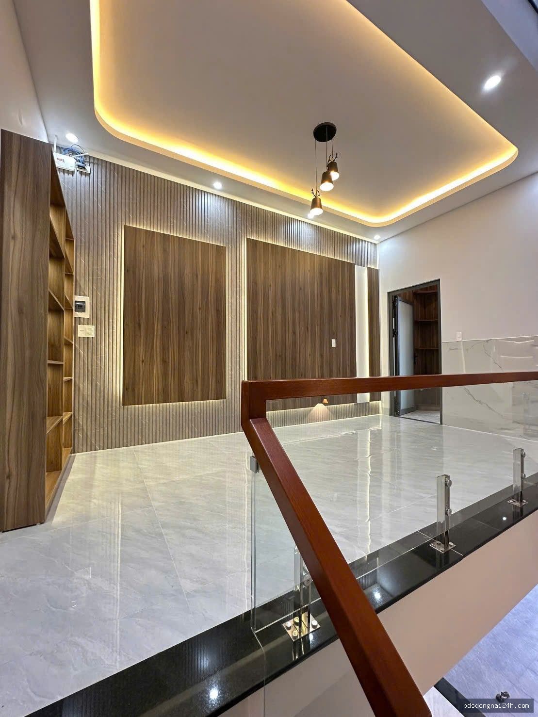 Bán nhà 1 trệt 2 lầu, sân ô tô, full nội thất tại Tân Triều - Hình ảnh 6