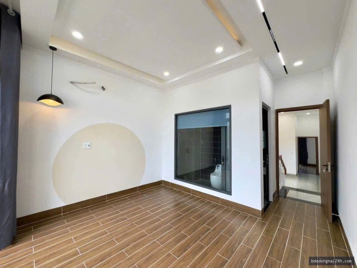 Bán nhà 1 trệt 2 lầu, sân ô tô tại Tân Phong, Biên Hòa (100m²) - Hình ảnh 6