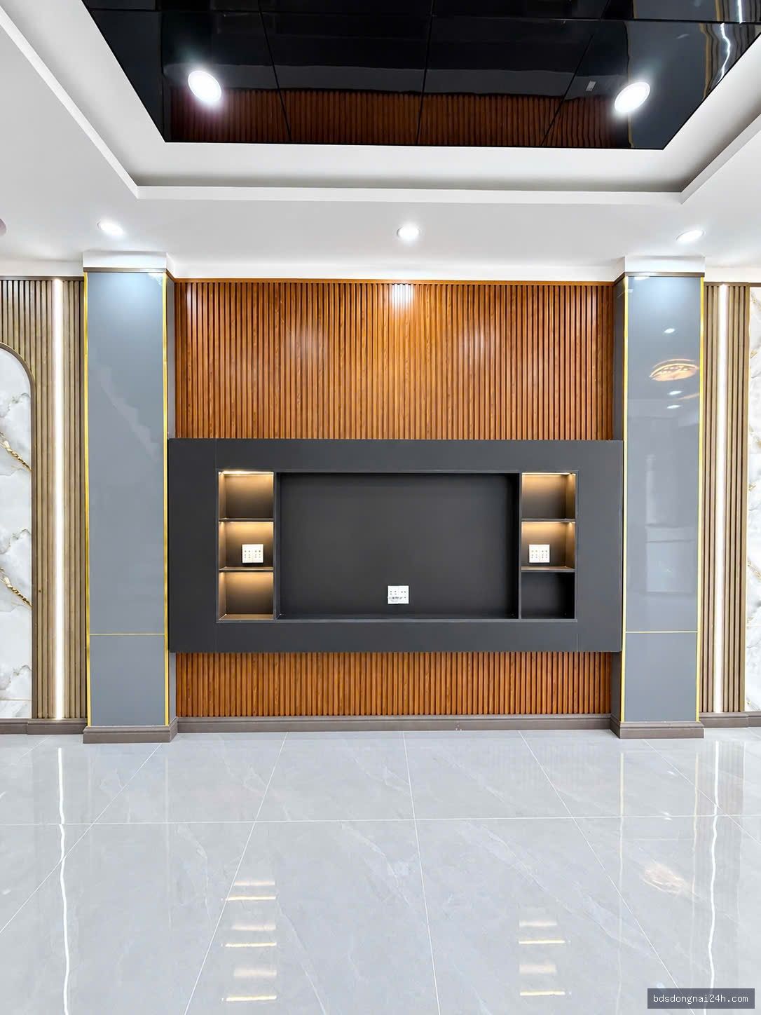 Bán nhà 1 trệt 1 lầu sân ô tô, full nội thất (80m²) - Hình ảnh 2