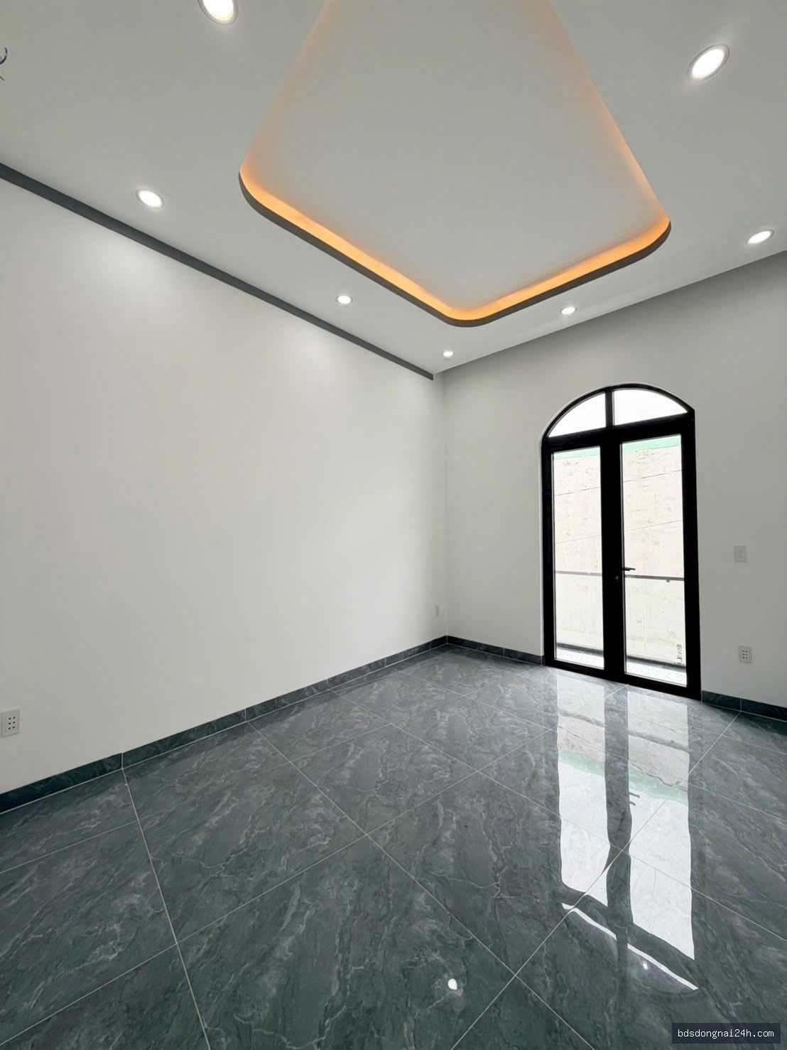 Bán nhà 1 trệt 1 lầu, gần quảng trường tại Tân Phong, Biên Hòa - Hình ảnh 9