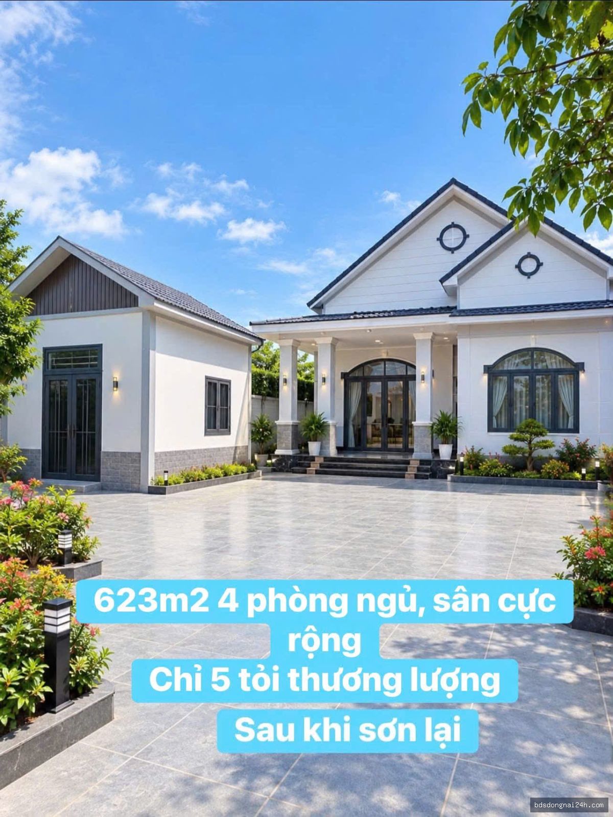 Bán nhà phố, sân ô tô (623m²)