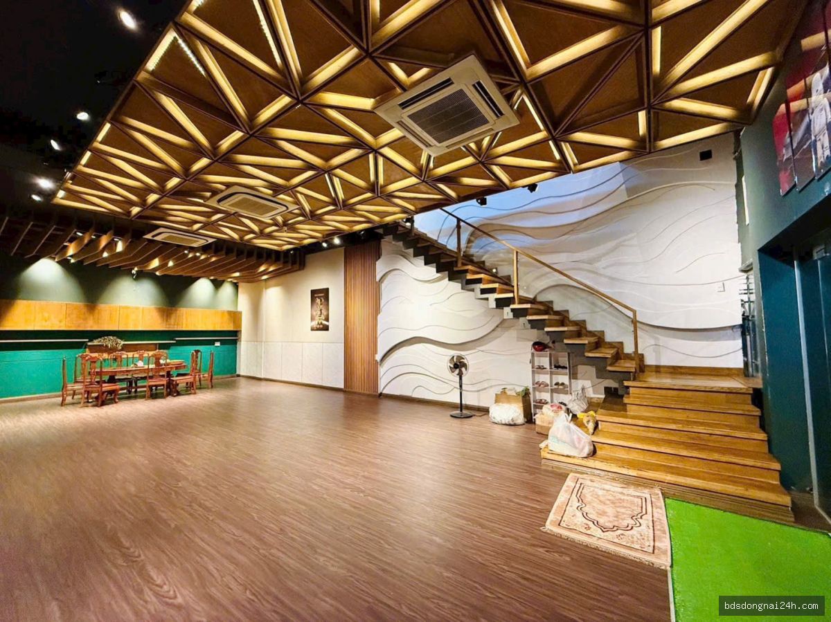 Cho thuê mặt bằng kinh doanh full nội thất (225m²)