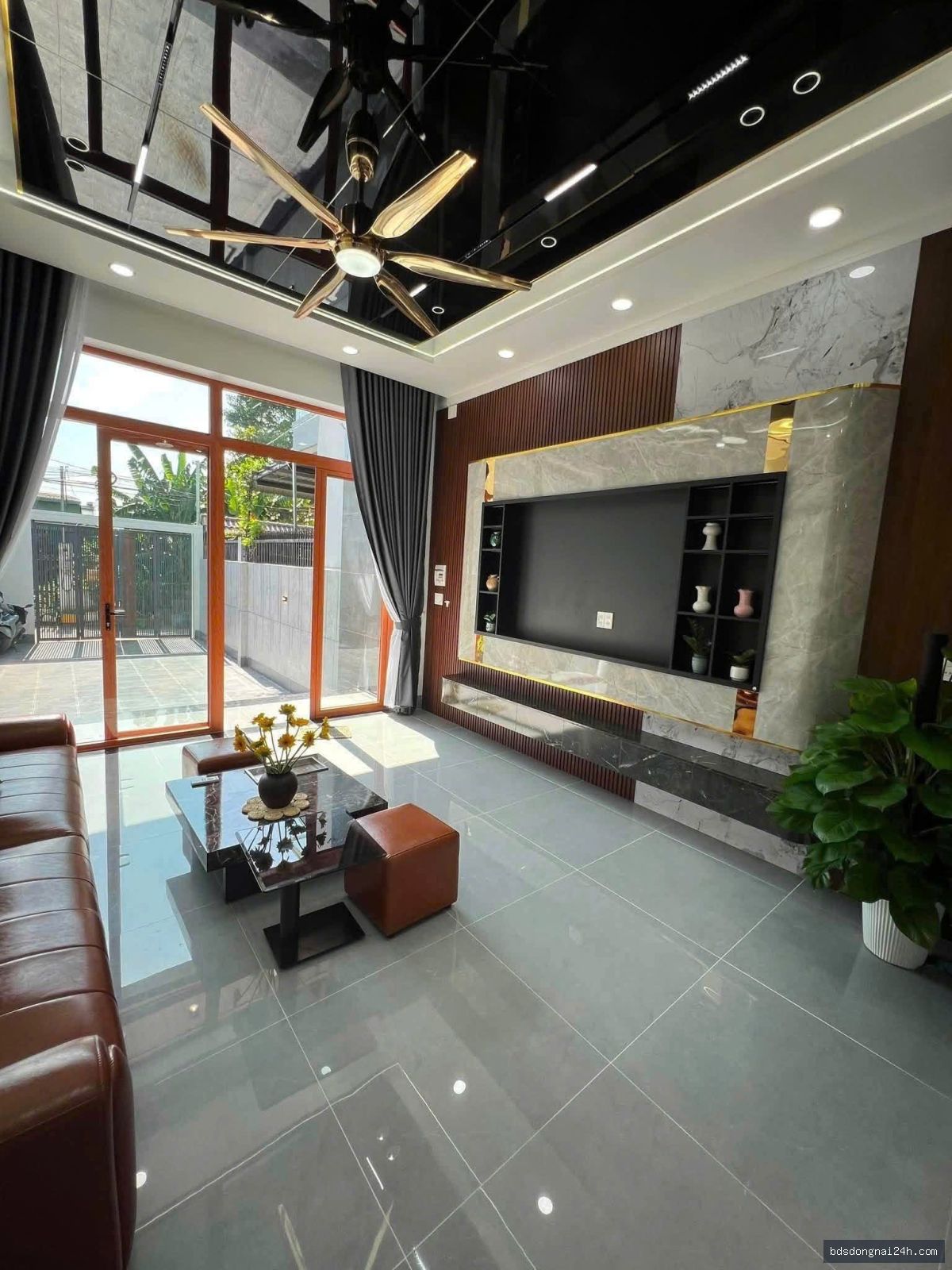 Bán nhà phố hiện đại, sân ô tô tại Trảng Dài, Biên Hòa (170m²) - Hình ảnh 9