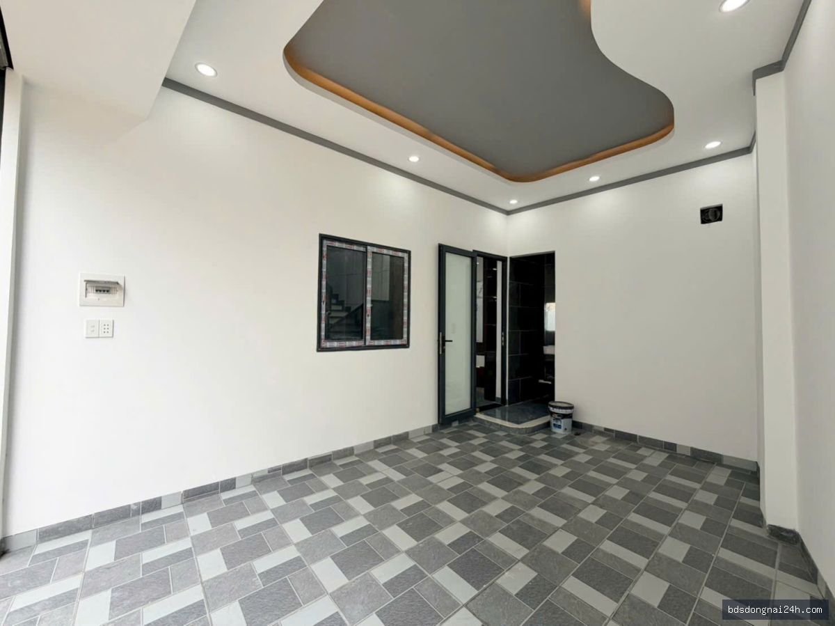 Bán nhà 1 trệt 1 lầu, gần quảng trường tại Tân Phong, Biên Hòa - Hình ảnh 3