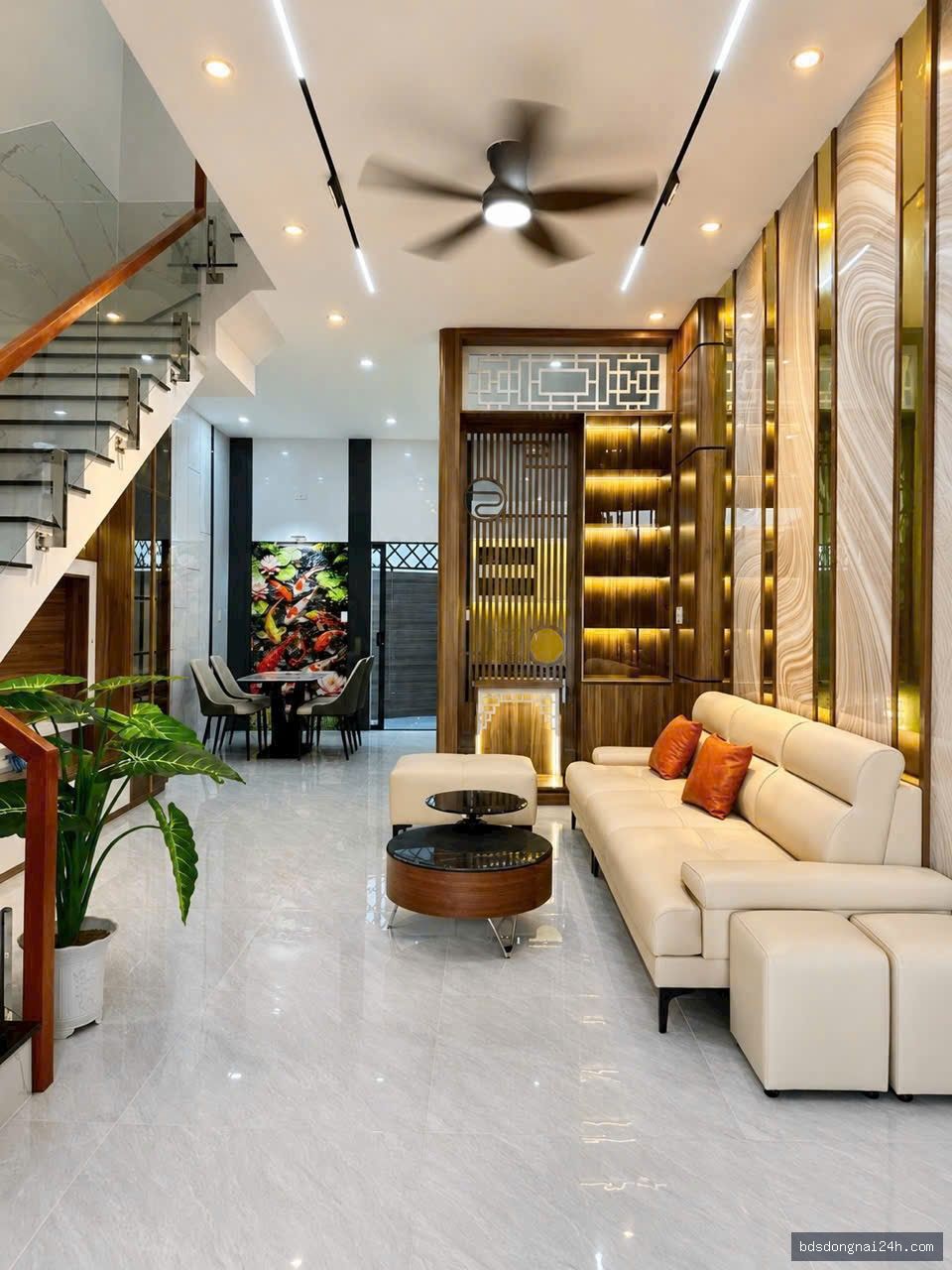 Bán nhà 1 trệt 2 lầu, sân ô tô, full nội thất tại Tân Triều - Hình ảnh 9