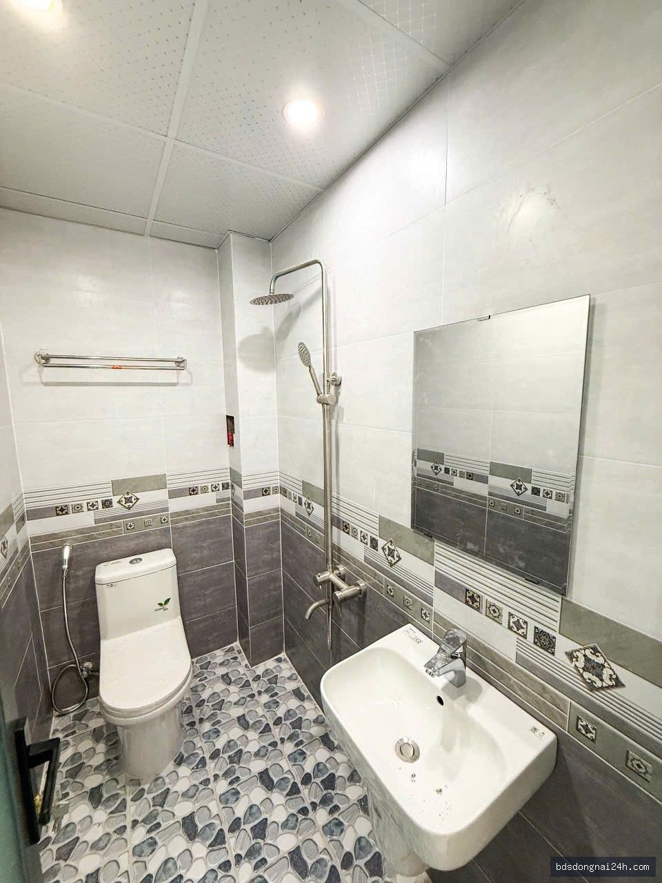 Bán nhà 1 trệt 1 lầu sân ô tô tại Tân Phong, Biên Hòa (100m²) - Hình ảnh 10