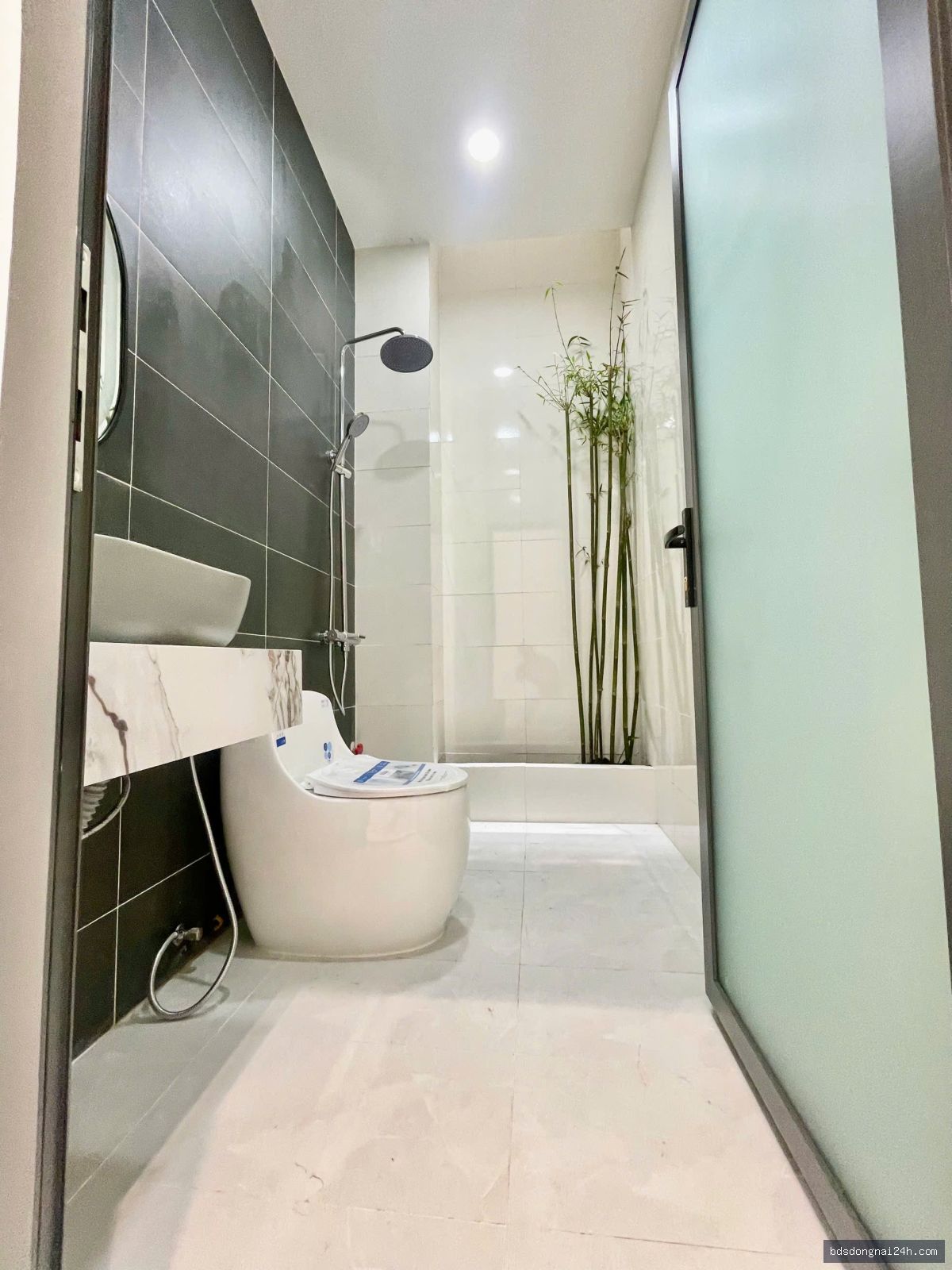 Bán nhà 1 trệt 1 lầu, sân ô tô tại Hố Nai, Biên Hòa (100m²) - Hình ảnh 7