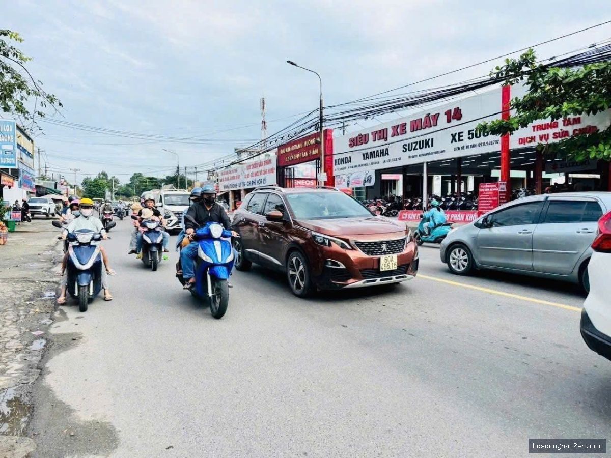 Bán nhà 1 trệt 1 lầu, mặt tiền - Hình ảnh 2