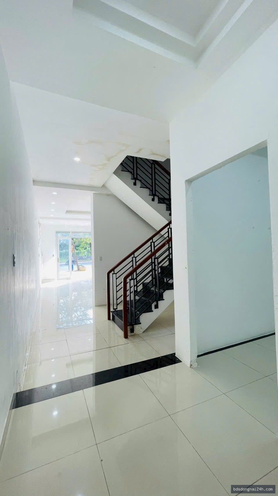 Cho thuê nhà phố, mặt tiền (125m²) - Hình ảnh 2
