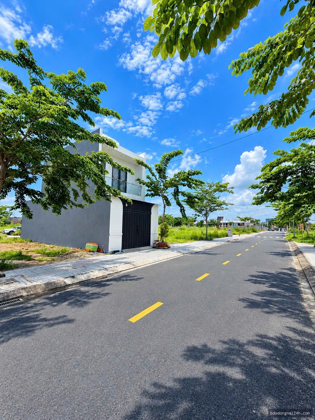 Bán nhà phố (85m²) - Hình ảnh 2