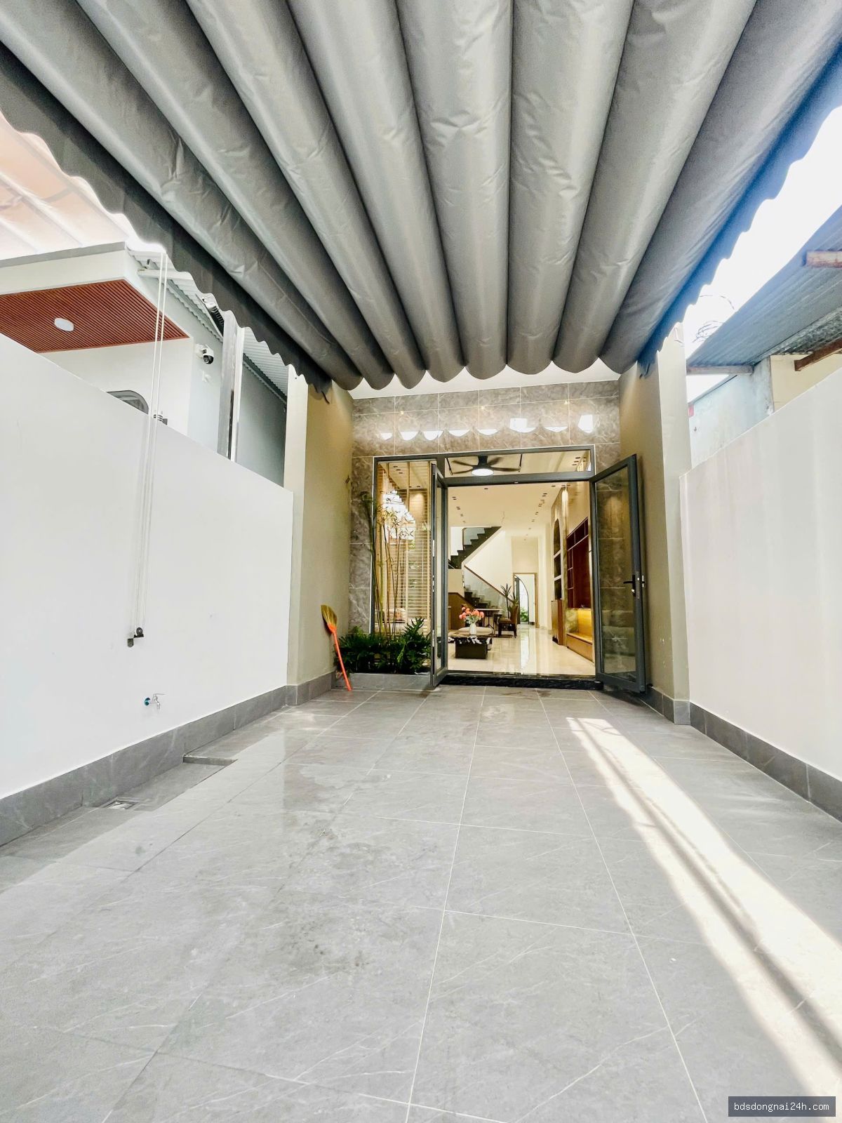 Bán nhà 1 trệt 1 lầu, sân ô tô tại Hố Nai, Biên Hòa (100m²) - Hình ảnh 12