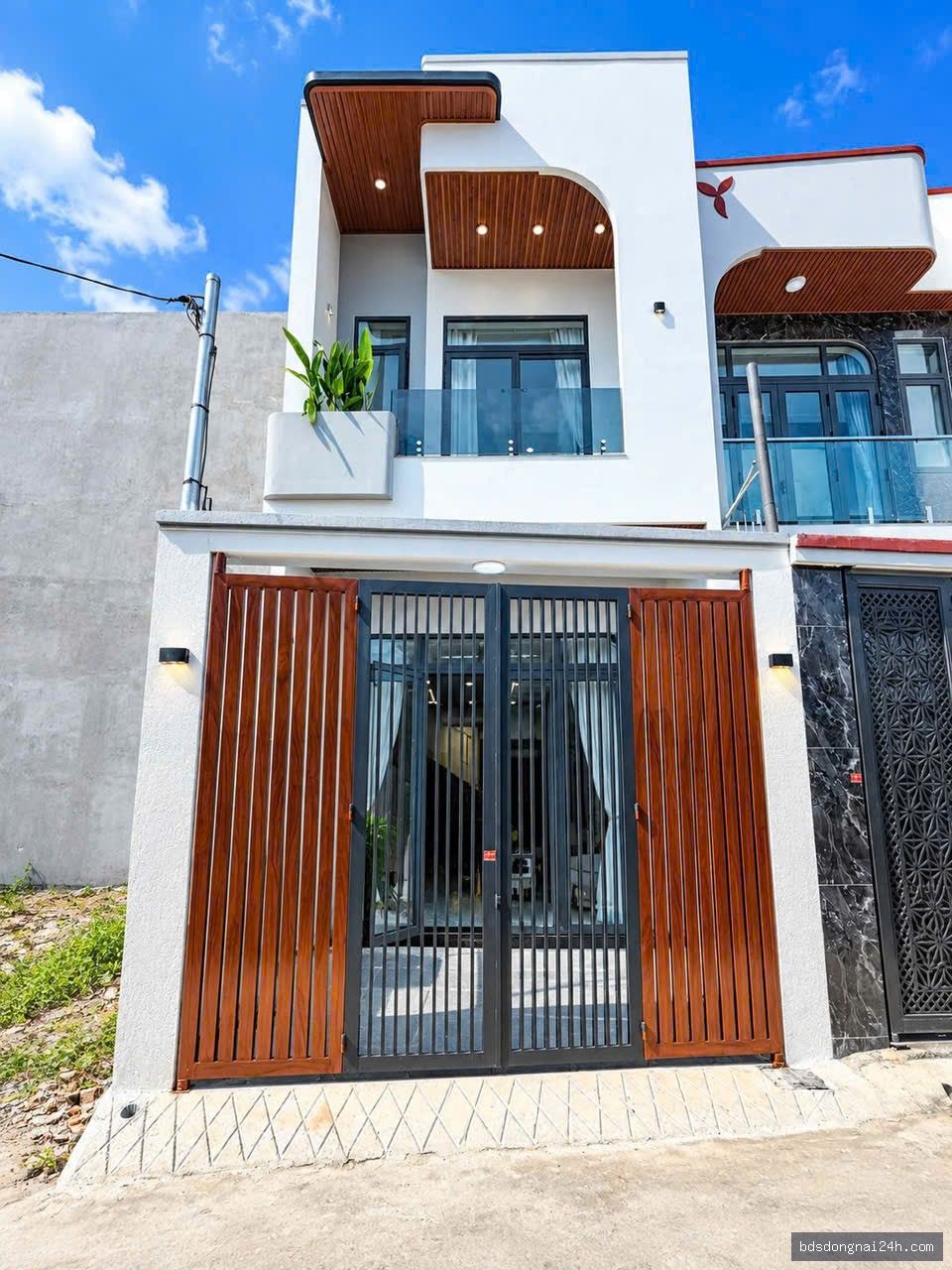 Bán nhà 1 trệt 1 lầu tại Trảng Dài, Biên Hòa