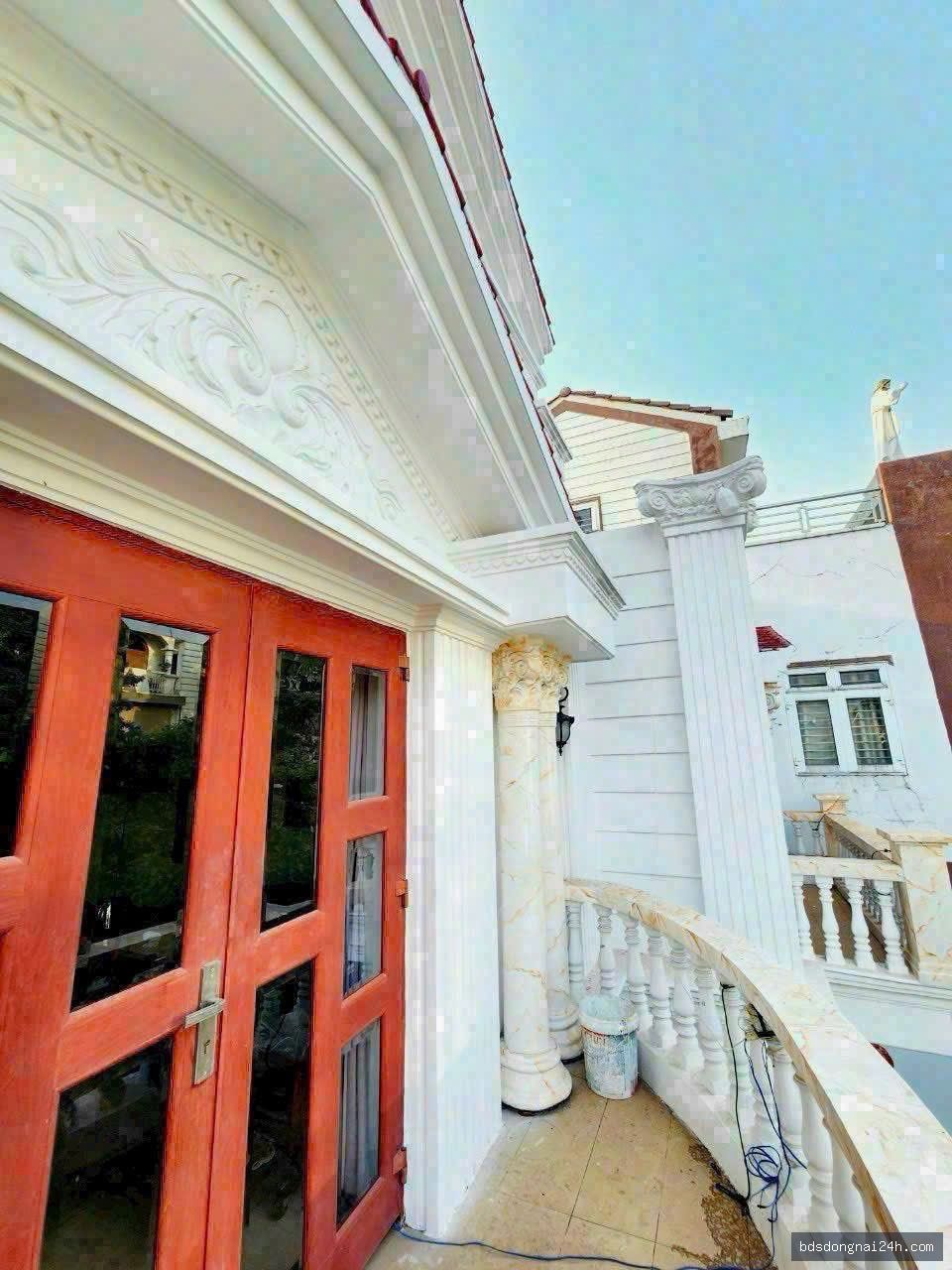 Bán biệt thự gần chợ tại Hố Nai, Biên Hòa (255.2m²)
