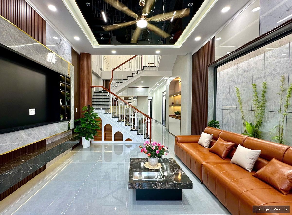 Bán nhà phố hiện đại, sân ô tô tại Trảng Dài, Biên Hòa (170m²) - Hình ảnh 11