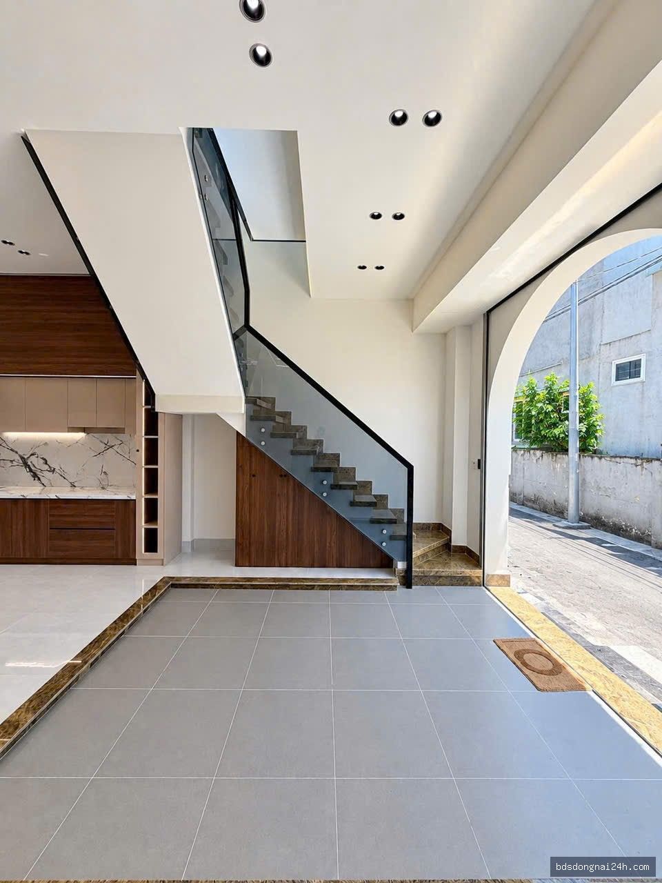 Bán nhà 1 trệt 1 lầu, sân ô tô tại Tam Hiệp, Biên Hòa - Hình ảnh 4