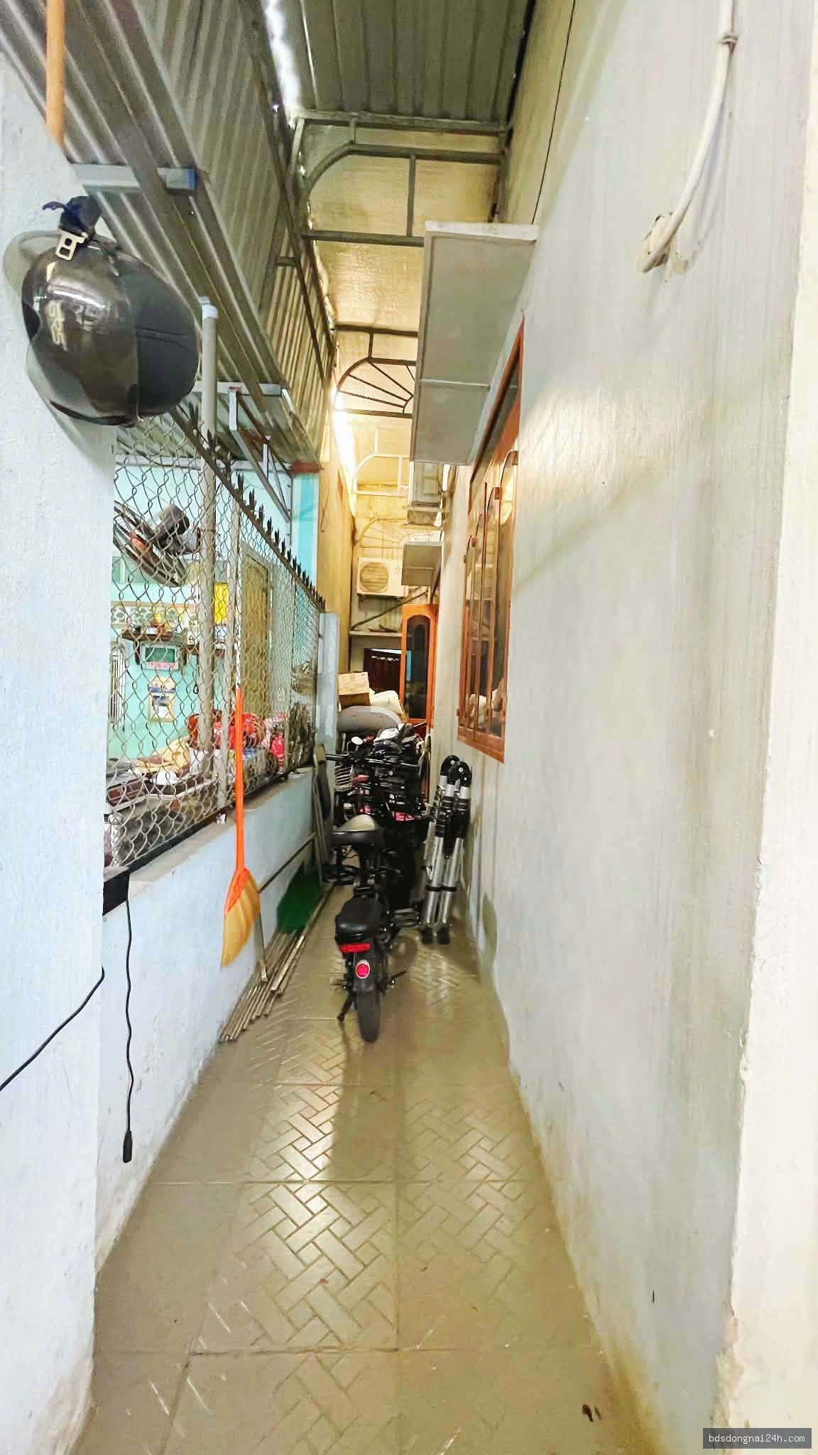 Bán nhà phố, gần chợ tại Trảng Dài, Biên Hòa (110m²) - Hình ảnh 4