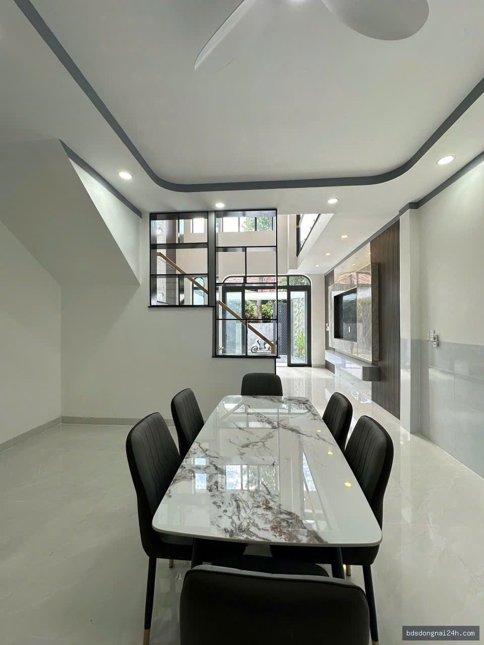 Bán nhà phố sân ô tô, gần chợ tại Trảng Dài, Biên Hòa (100m²) - Hình ảnh 14