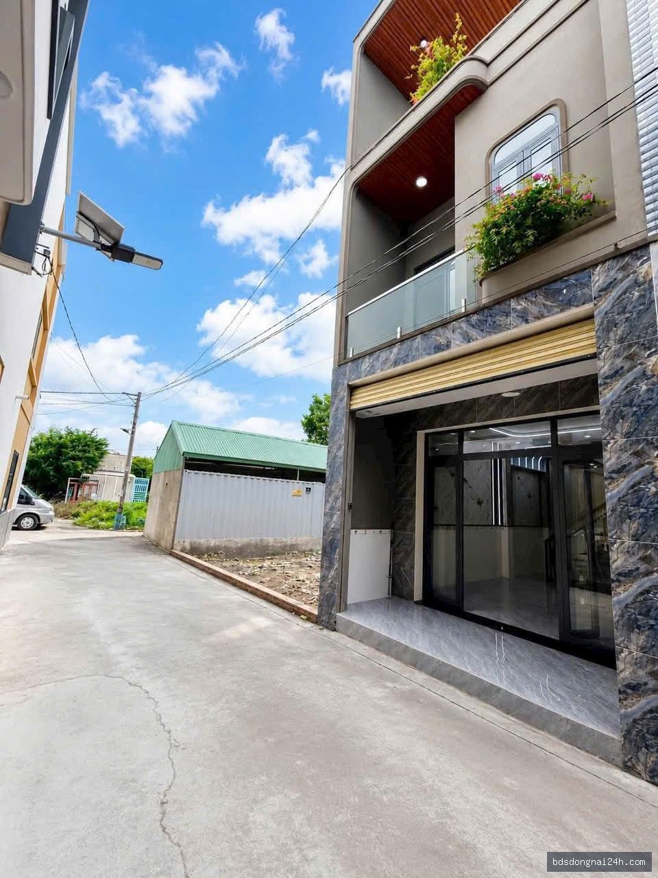 Bán nhà 1 trệt 1 lầu (65m2) - Hình ảnh 2