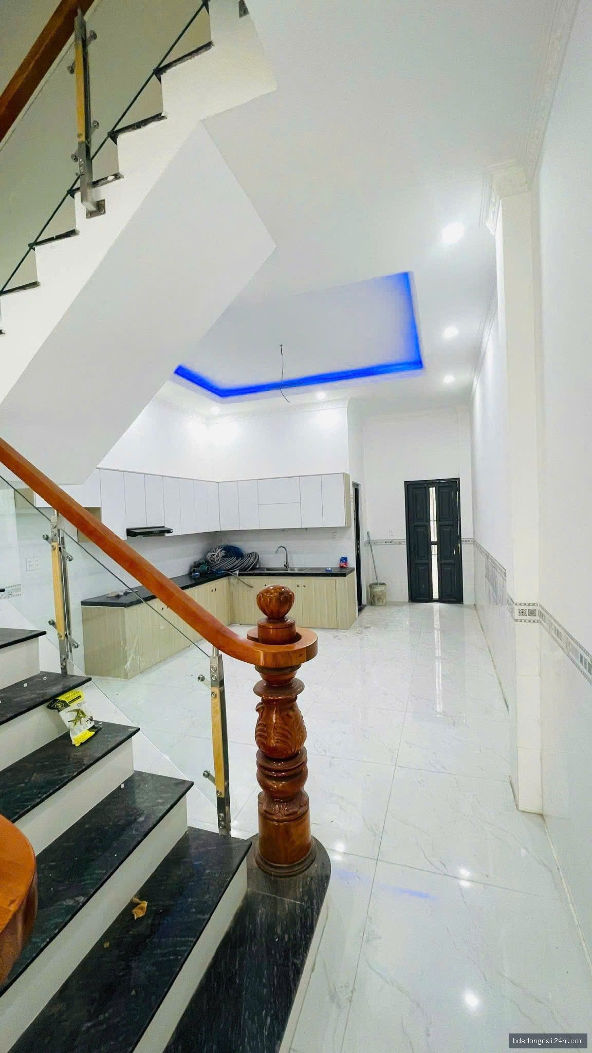 Bán nhà 1 trệt 2 lầu, gần chợ (90m²) - Hình ảnh 12