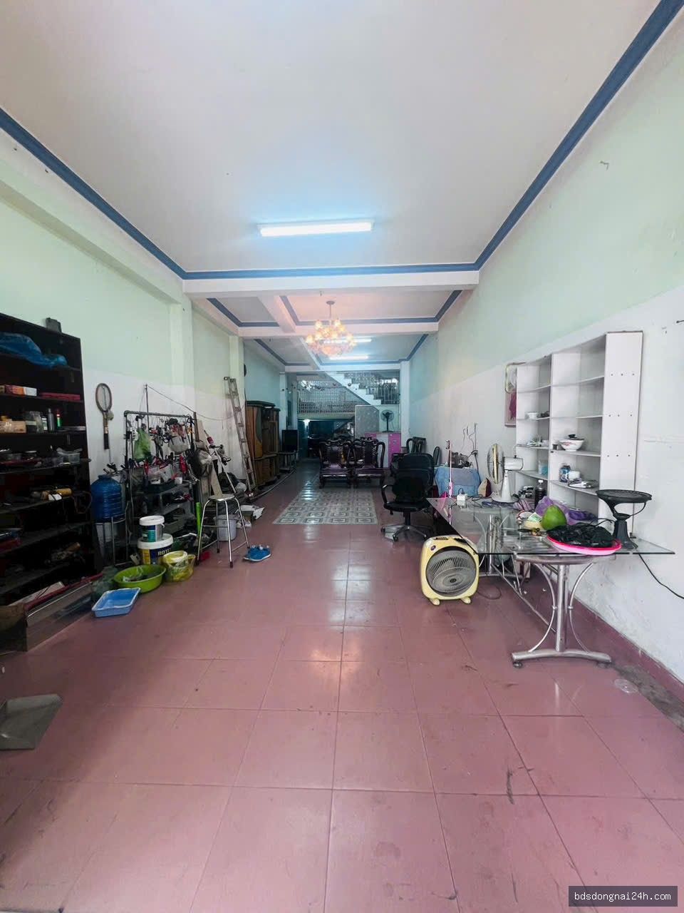 Bán nhà 1 trệt 2 lầu mặt tiền - Hình ảnh 3
