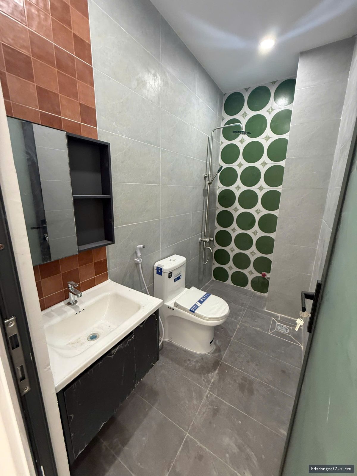 Bán nhà 1 trệt 1 lầu (82m²) - Hình ảnh 2