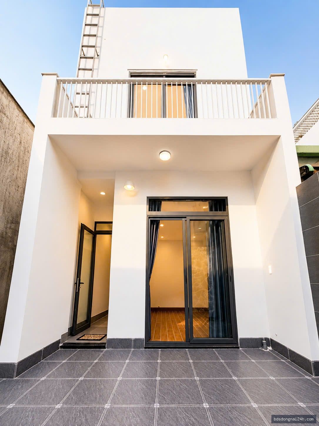 Bán nhà phố hiện đại sân ô tô tại Trảng Dài, Biên Hòa (170m²) - Hình ảnh 17