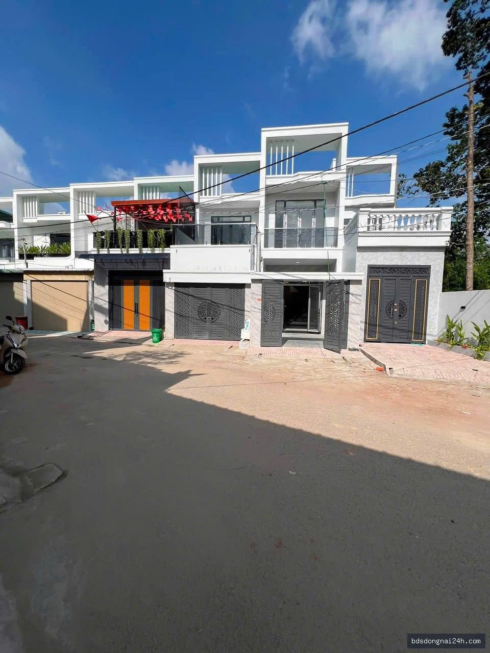 Bán nhà 1 trệt 1 lầu sân ô tô - Hình ảnh 14