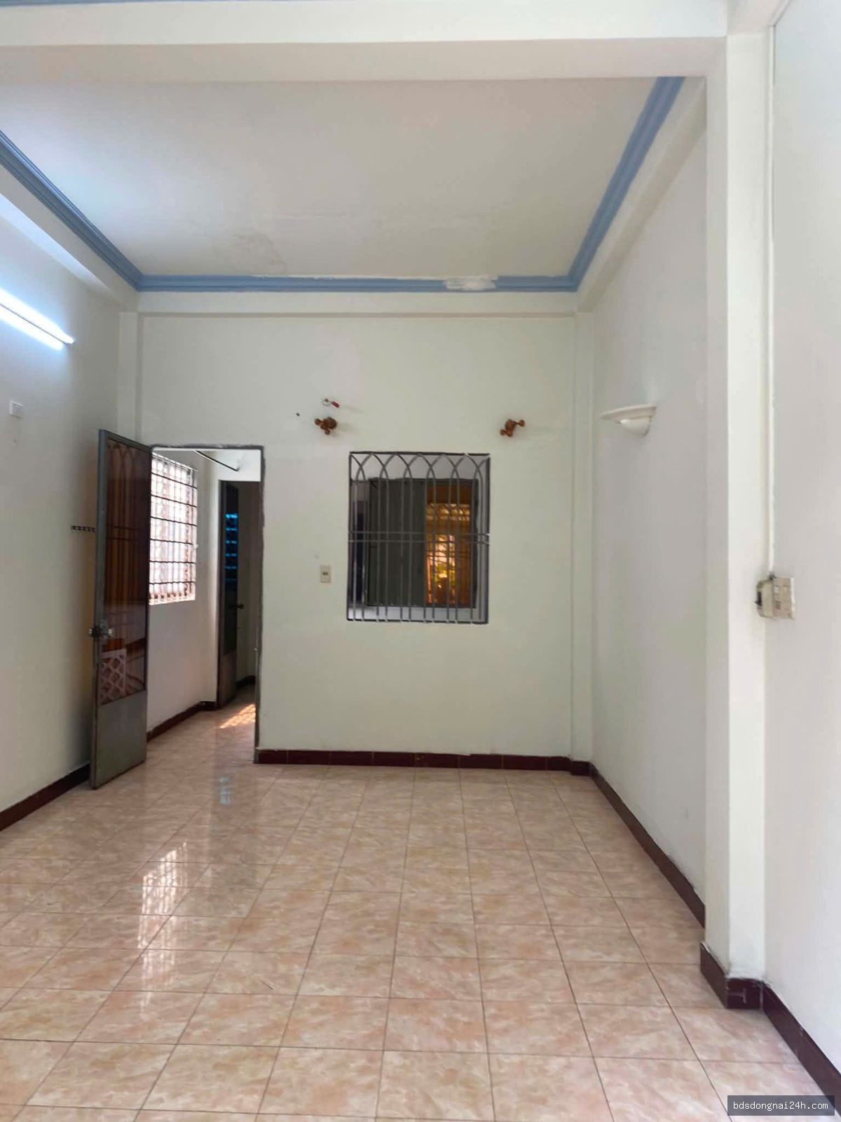 Bán nhà phố mặt tiền (220m²) - Hình ảnh 5