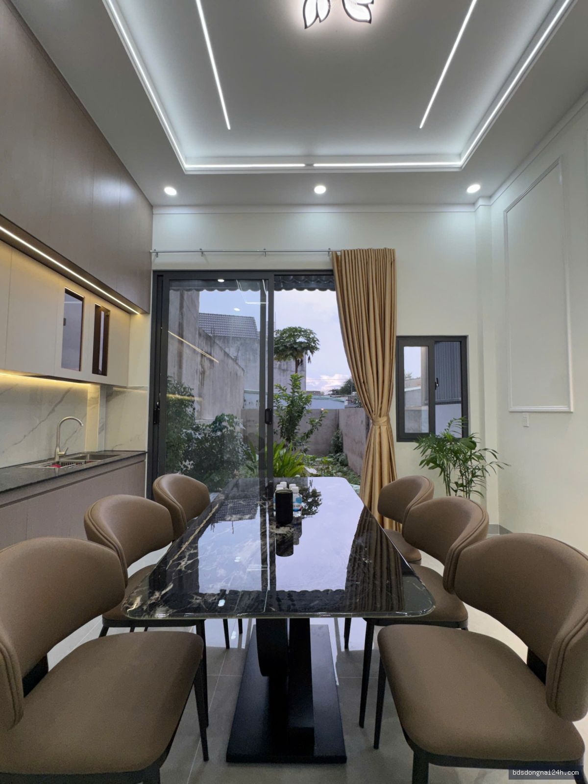 Bán nhà lầu kiên cố, full nội thất - Hình ảnh 6