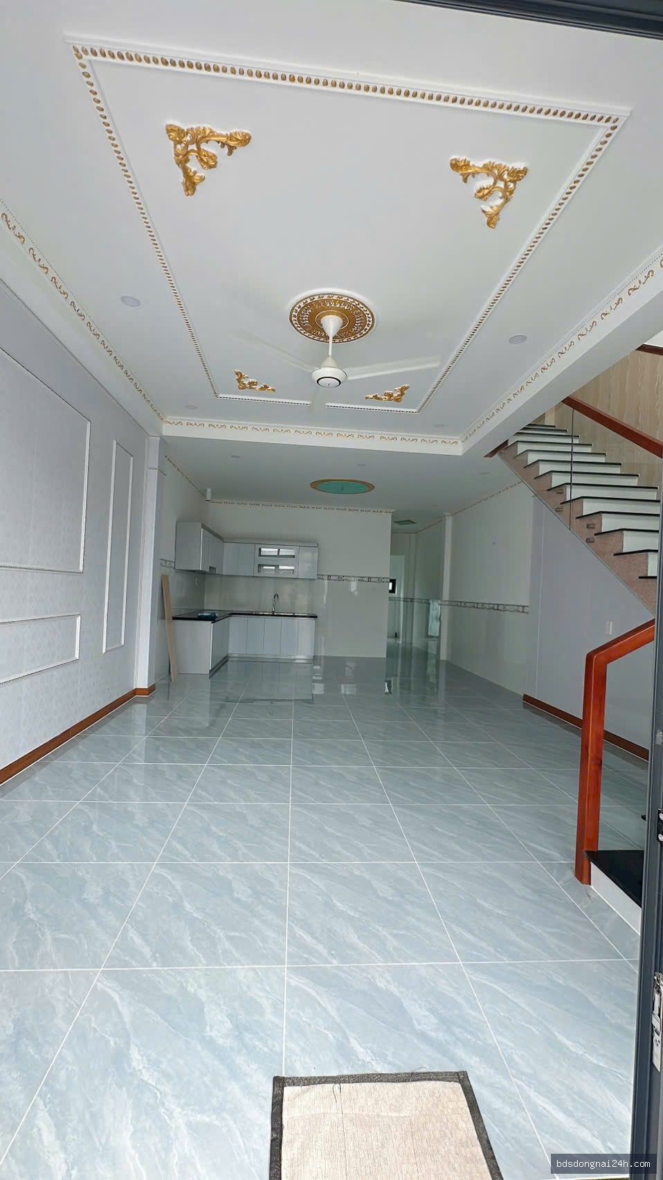 Bán nhà 1 trệt 1 lầu sân ô tô (90m²) - Hình ảnh 1