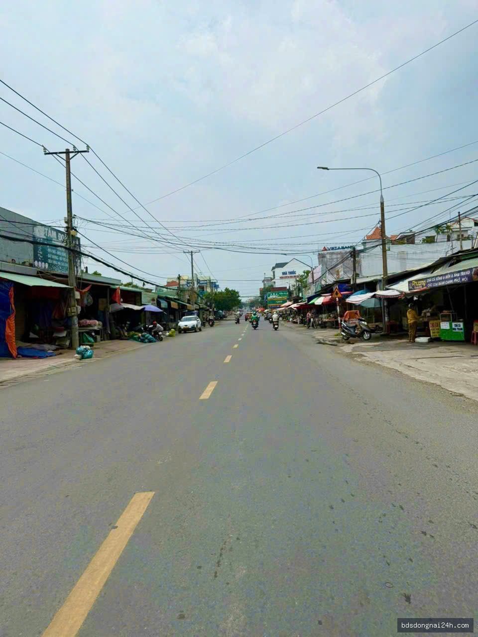 Bán nhà phố sân ô tô, mặt tiền tại Trảng Dài, Biên Hòa (245m²) - Hình ảnh 1