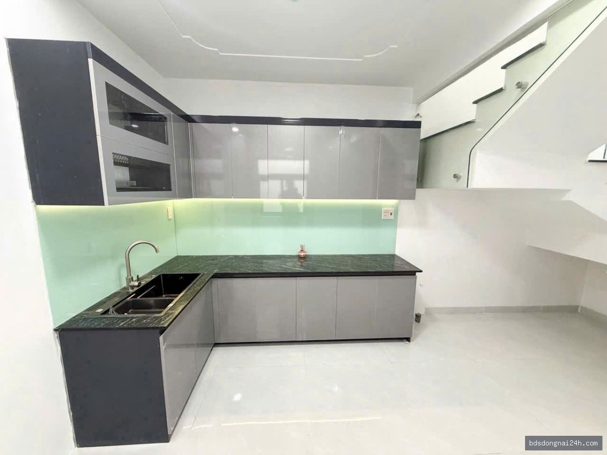 Bán nhà lầu kiên cố, gần chợ tại Tân Phong, Biên Hòa (60m²) - Hình ảnh 5
