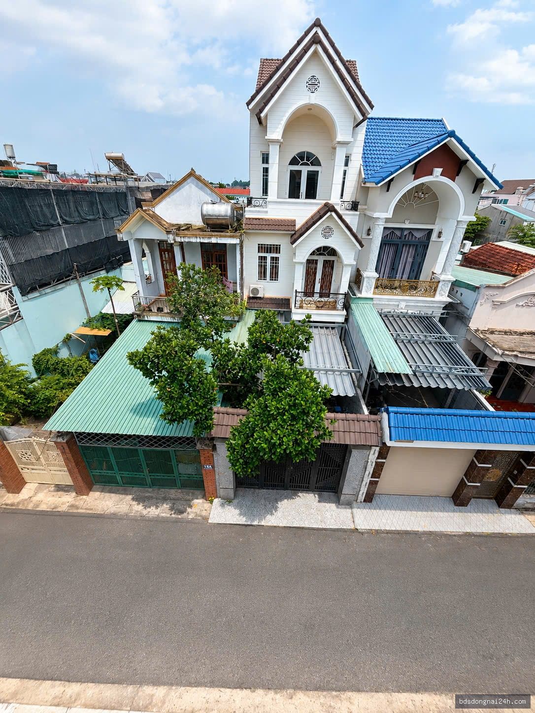 Bán nhà 1 trệt 2 lầu sân ô tô, mặt tiền tại Trảng Dài, Biên Hòa - Hình ảnh 15