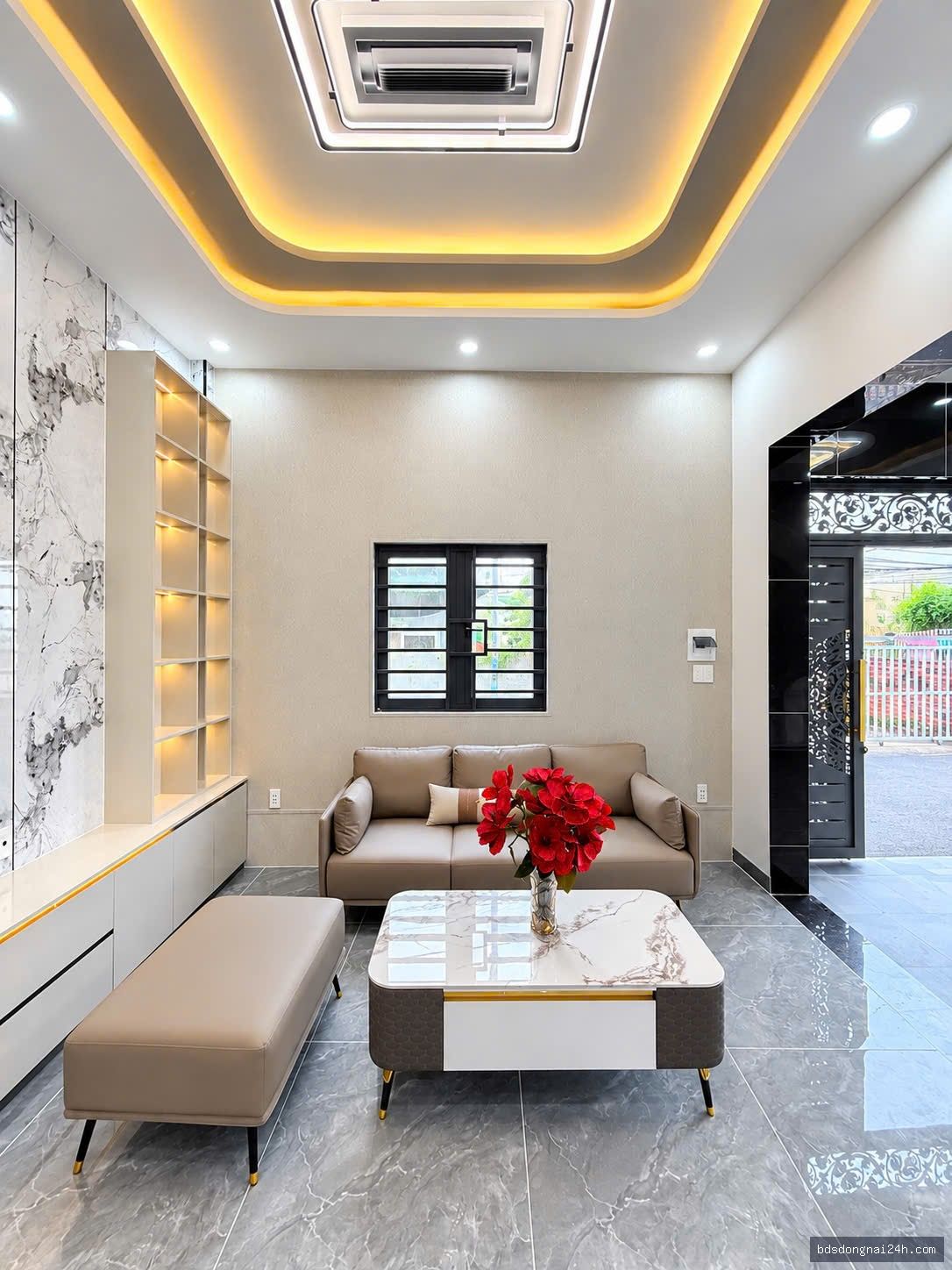 Bán nhà 1 trệt 1 lầu, gần quảng trường tại Tân Phong, Biên Hòa - Hình ảnh 3