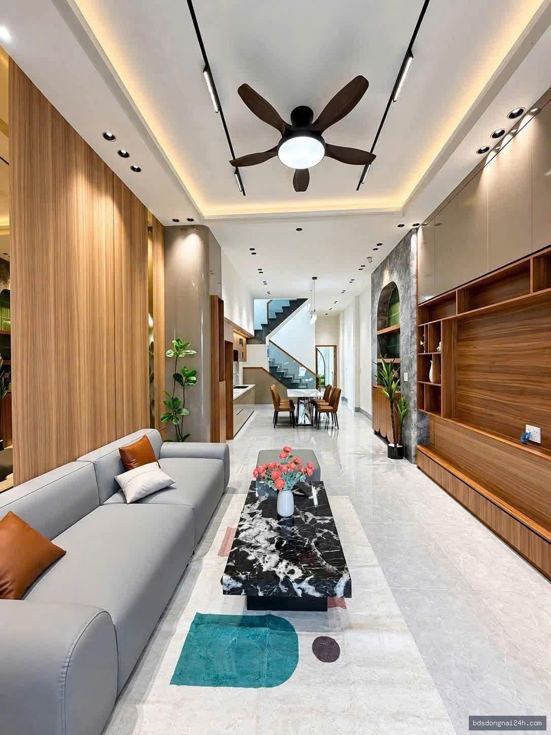 Bán nhà 1 trệt 1 lầu, sân ô tô tại Hố Nai, Biên Hòa (100m²) - Hình ảnh 6