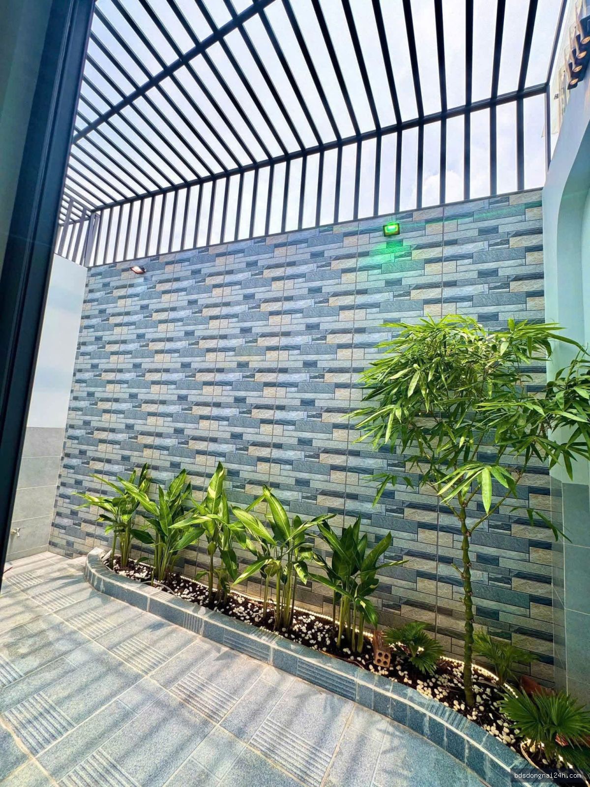 Bán nhà phố - Hình ảnh 4