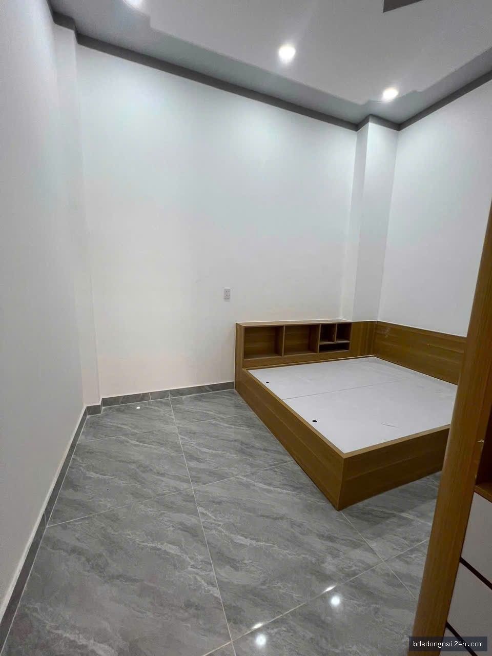 Bán nhà 1 trệt 1 lầu sân ô tô - Hình ảnh 5