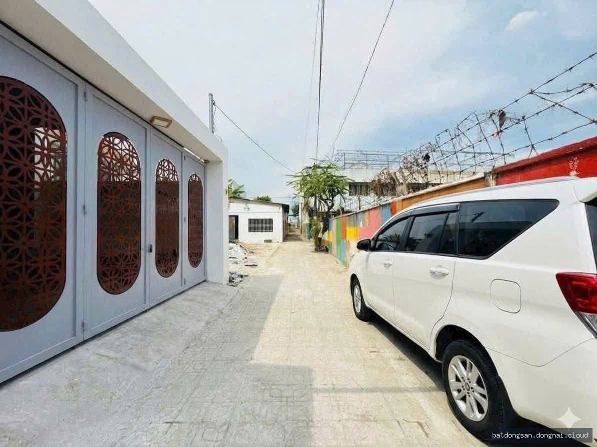Bán nhà 1 trệt 1 lầu gần chợ tại Tân Phong, Biên Hòa (160m2) - Hình ảnh 2