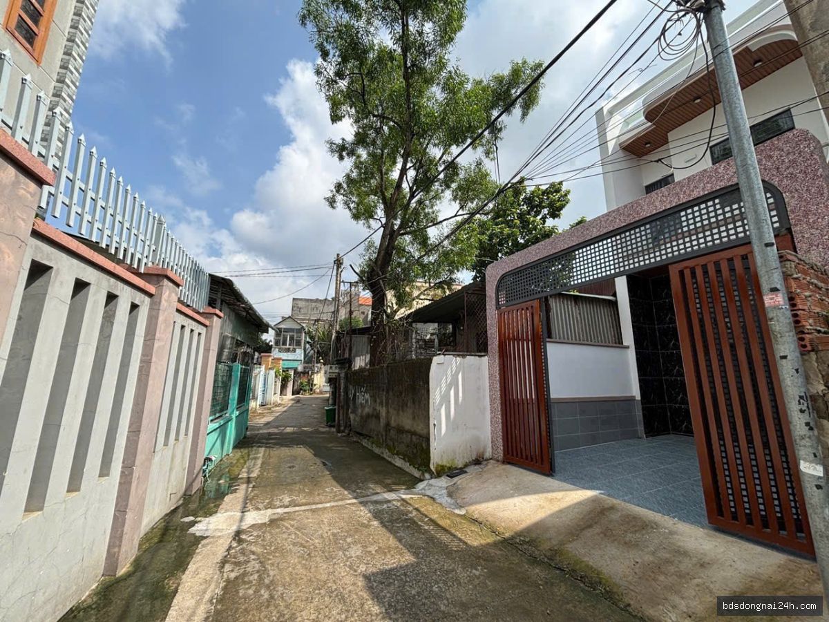 Bán nhà 1 trệt 1 lầu sân ô tô, gần chợ (80m²) - Hình ảnh 5
