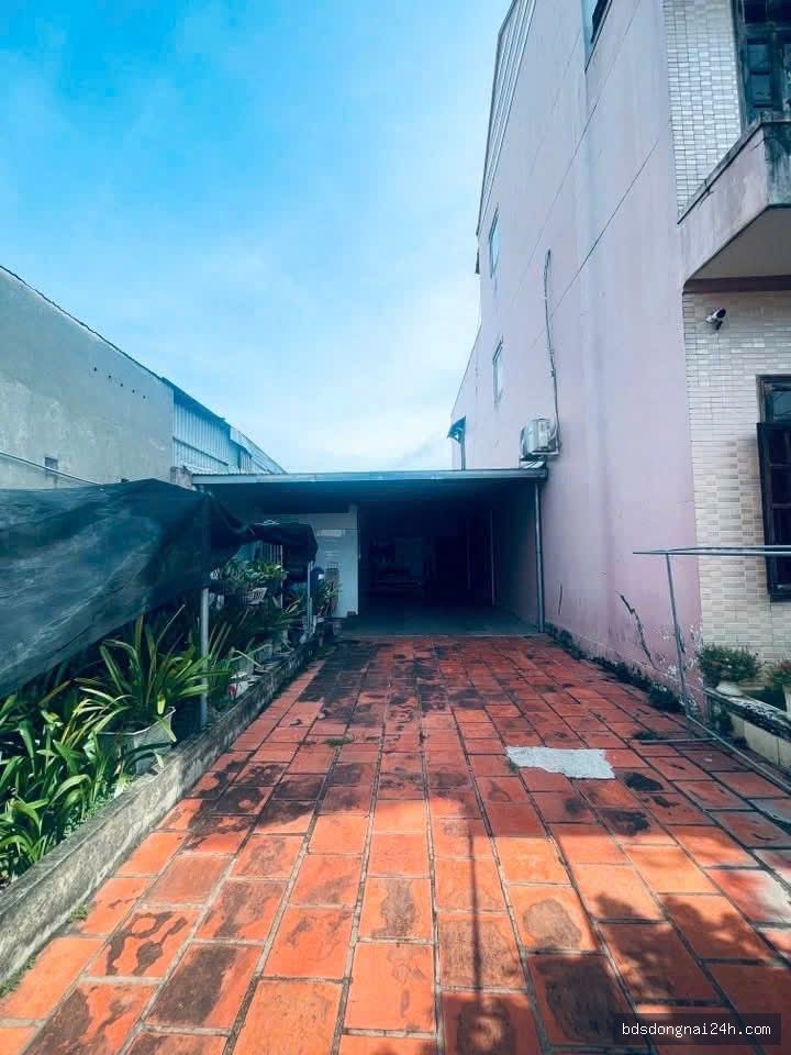 Bán kho xưởng mặt tiền tại Hố Nai, Biên Hòa (552m²) - Hình ảnh 4