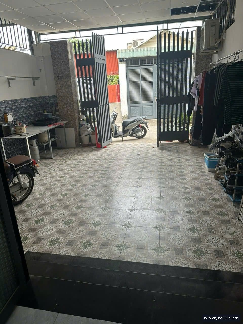 Bán nhà phố sân ô tô tại Trảng Dài, Biên Hòa (100m²) - Hình ảnh 2