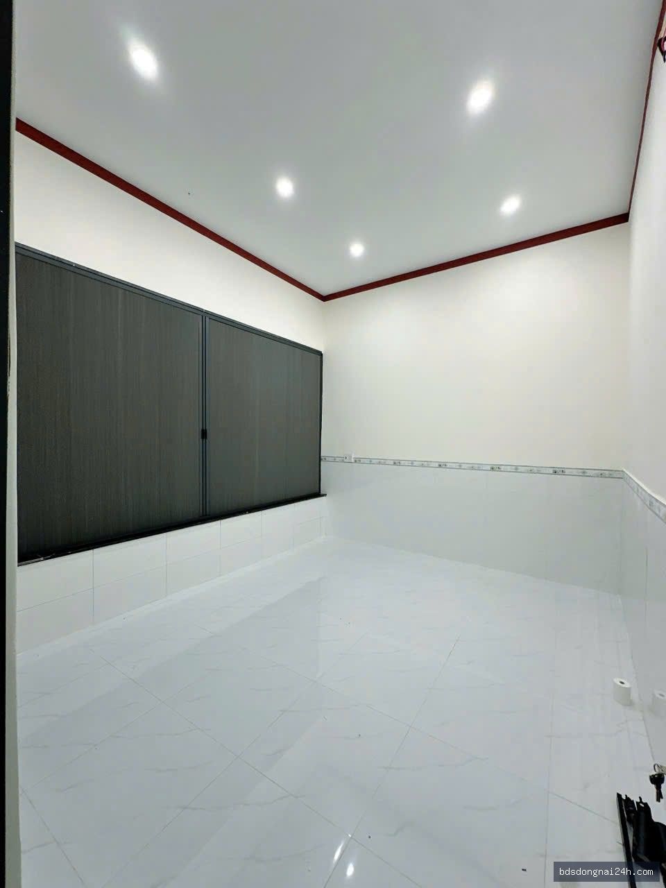 Bán nhà phố, sân ô tô tại Trảng Dài, Biên Hòa - Hình ảnh 2