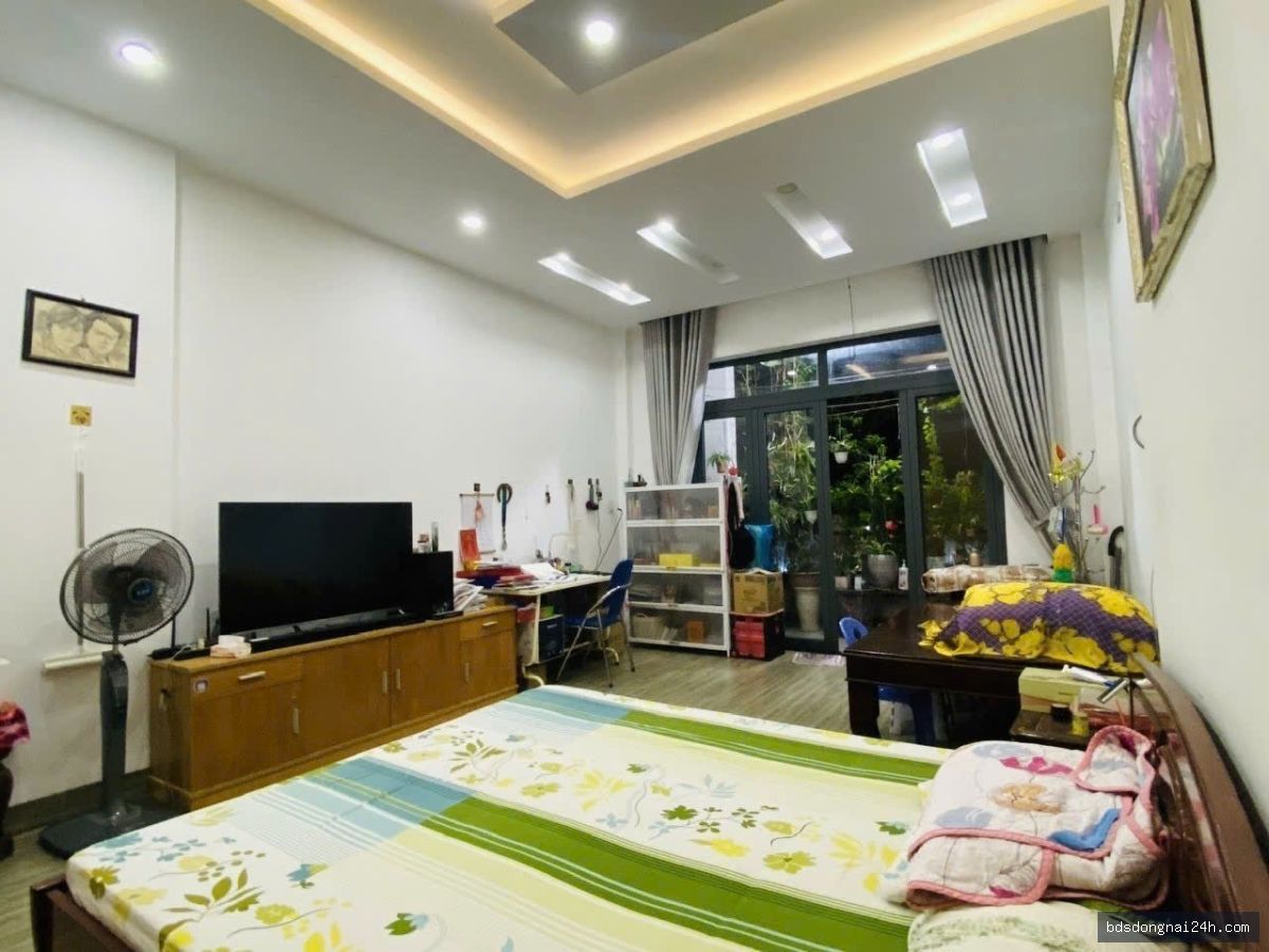 Bán nhà phố KDC D2D mặt tiền, full nội thất (84m2) - Hình ảnh 4
