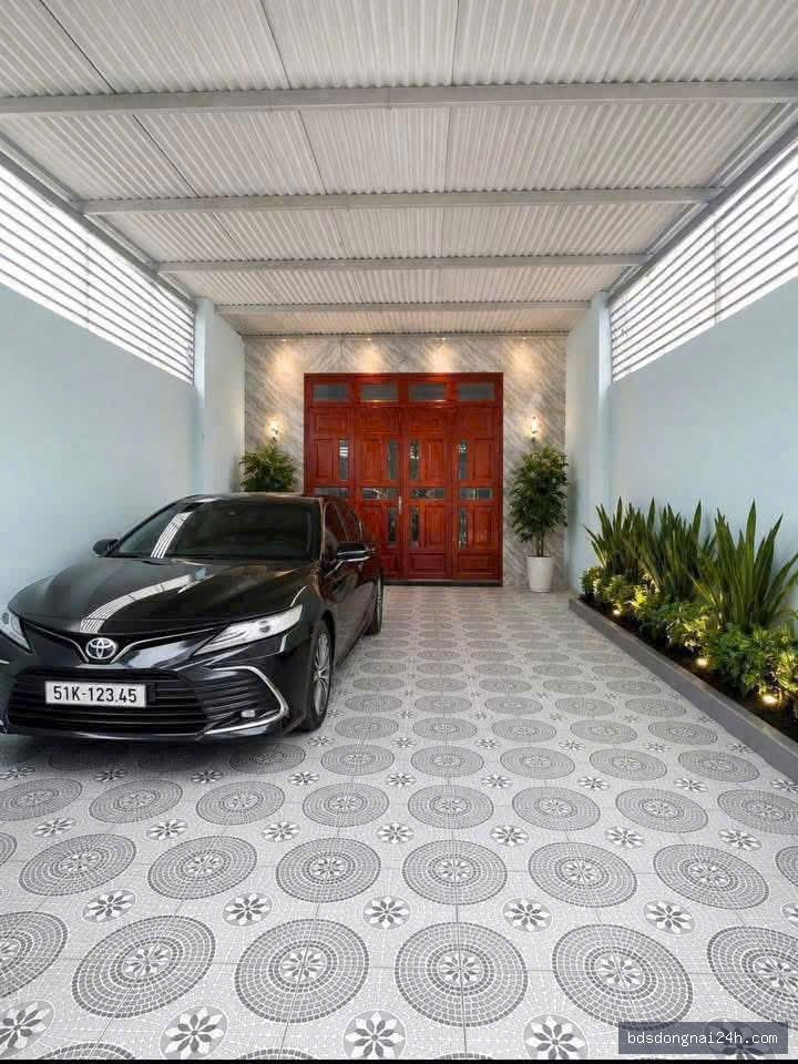 Bán nhà phố gần chợ tại Trảng Dài, Biên Hòa (95m²) - Hình ảnh 2