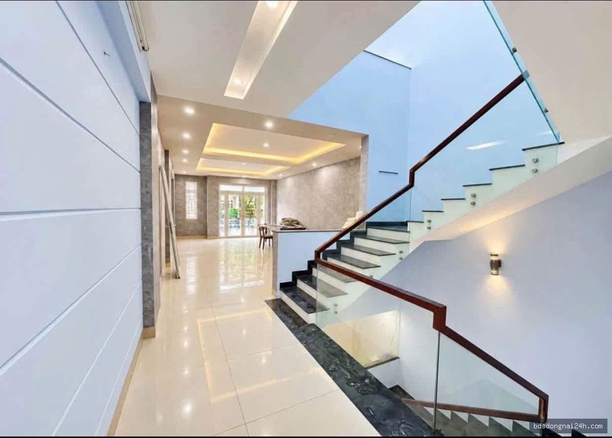 Cho thuê nhà 1 trệt 2 lầu, mặt tiền tại Quyết Thắng, Biên Hòa - Hình ảnh 4