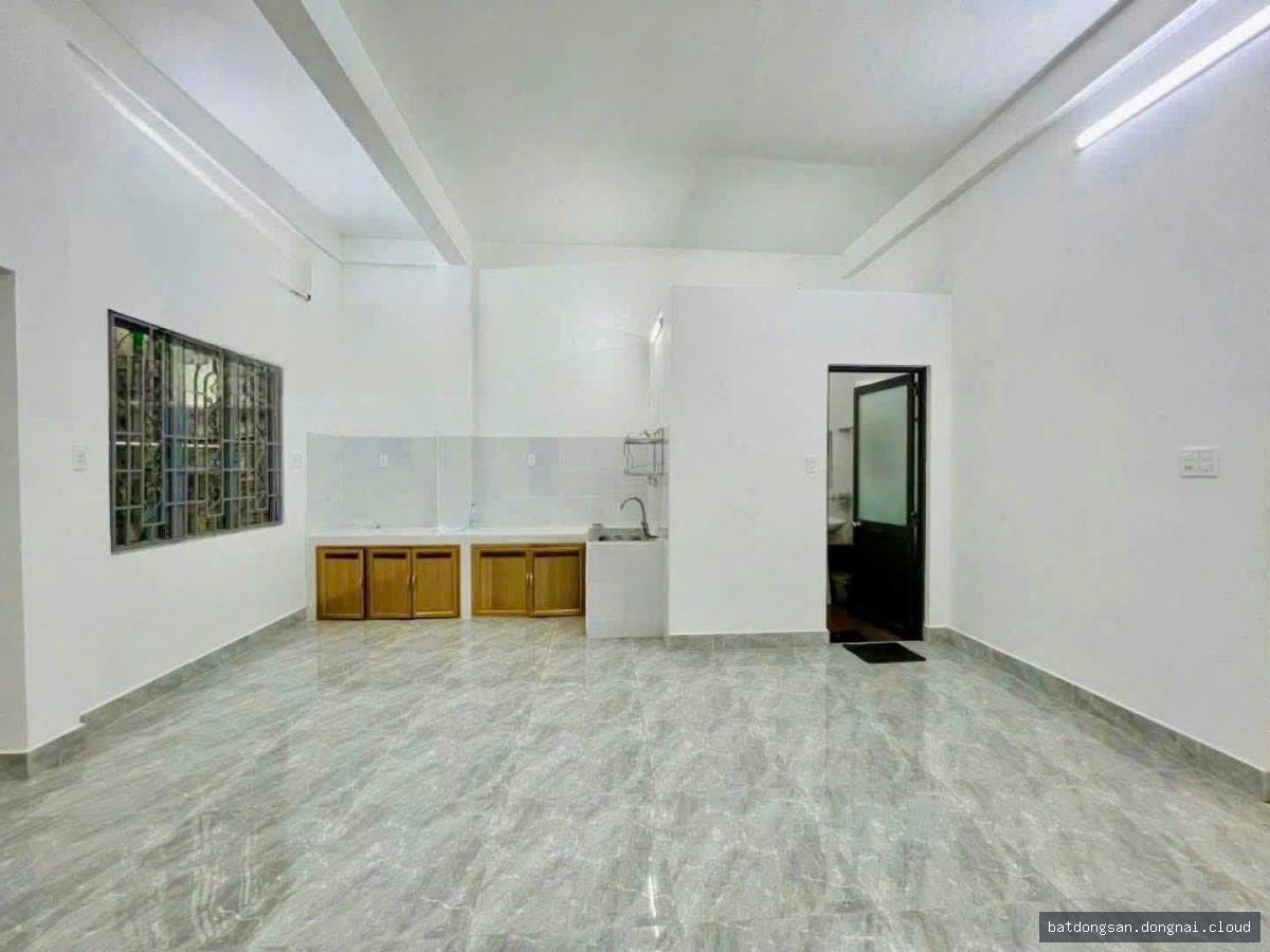 Cho thuê nhà phố mặt tiền (102m²) - Hình ảnh 2