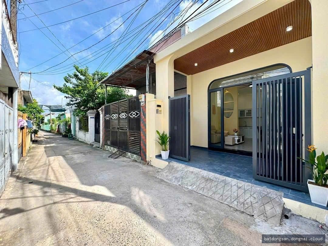 Bán nhà phố (85m²) - Hình ảnh 1